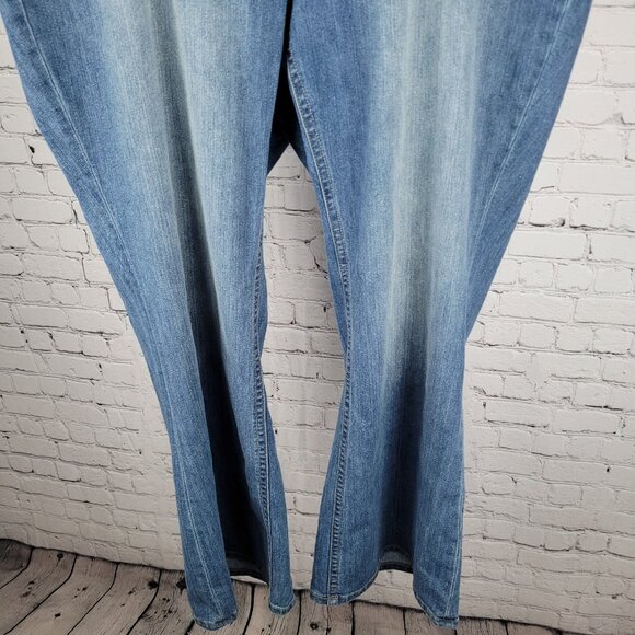 DKNY Jeans Blue Denim Spring Street Jean Mid Rise Flare 28WR (46x33) - Picture 6 of 13